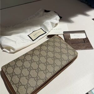 Gucci Beige Monogram Wallet